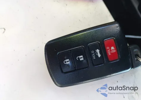 2018 Toyota Corolla Xse from USA, damaged, VIN 5YFBURHE9JP820506